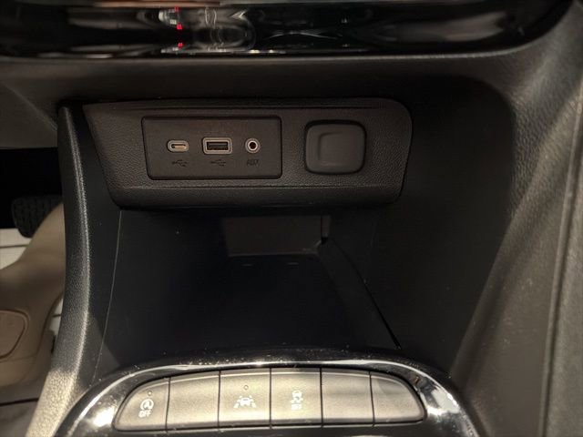 Certified 2023 Buick Encore GX Select FWD image 21