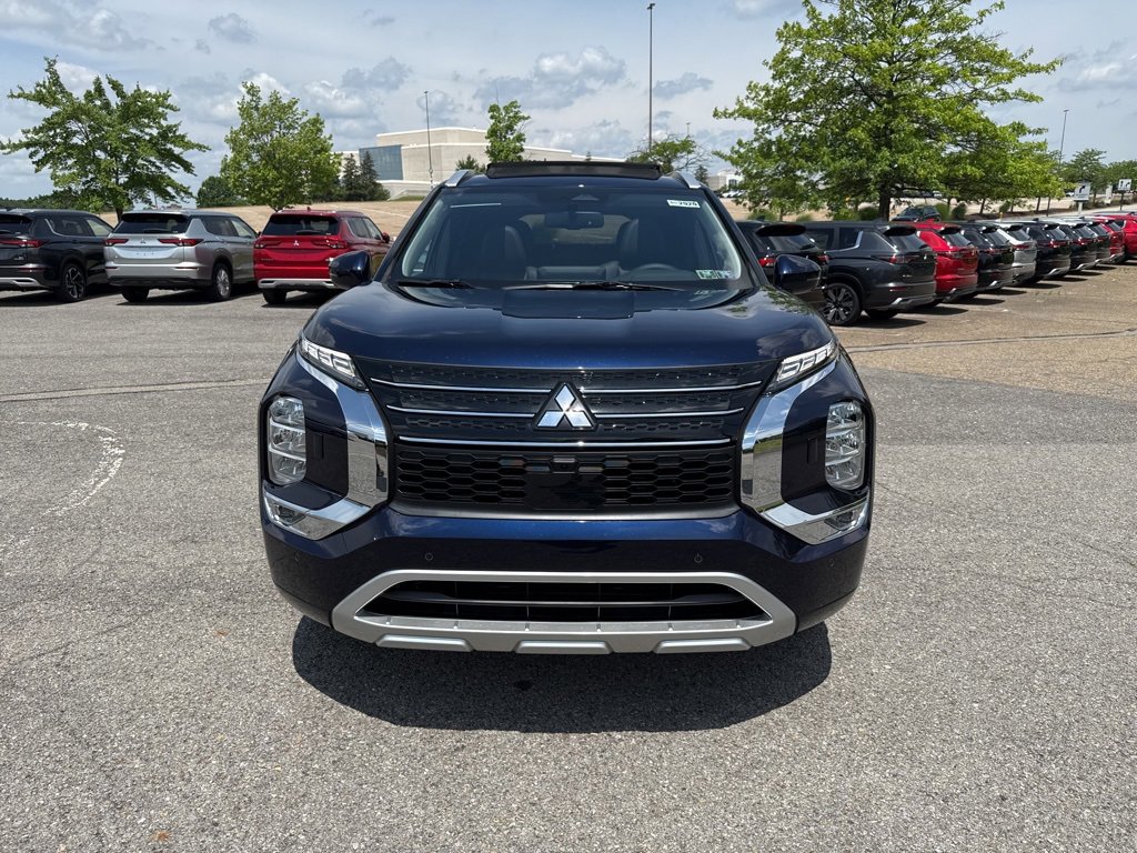 New 2025 Mitsubishi Outlander SEL image 15