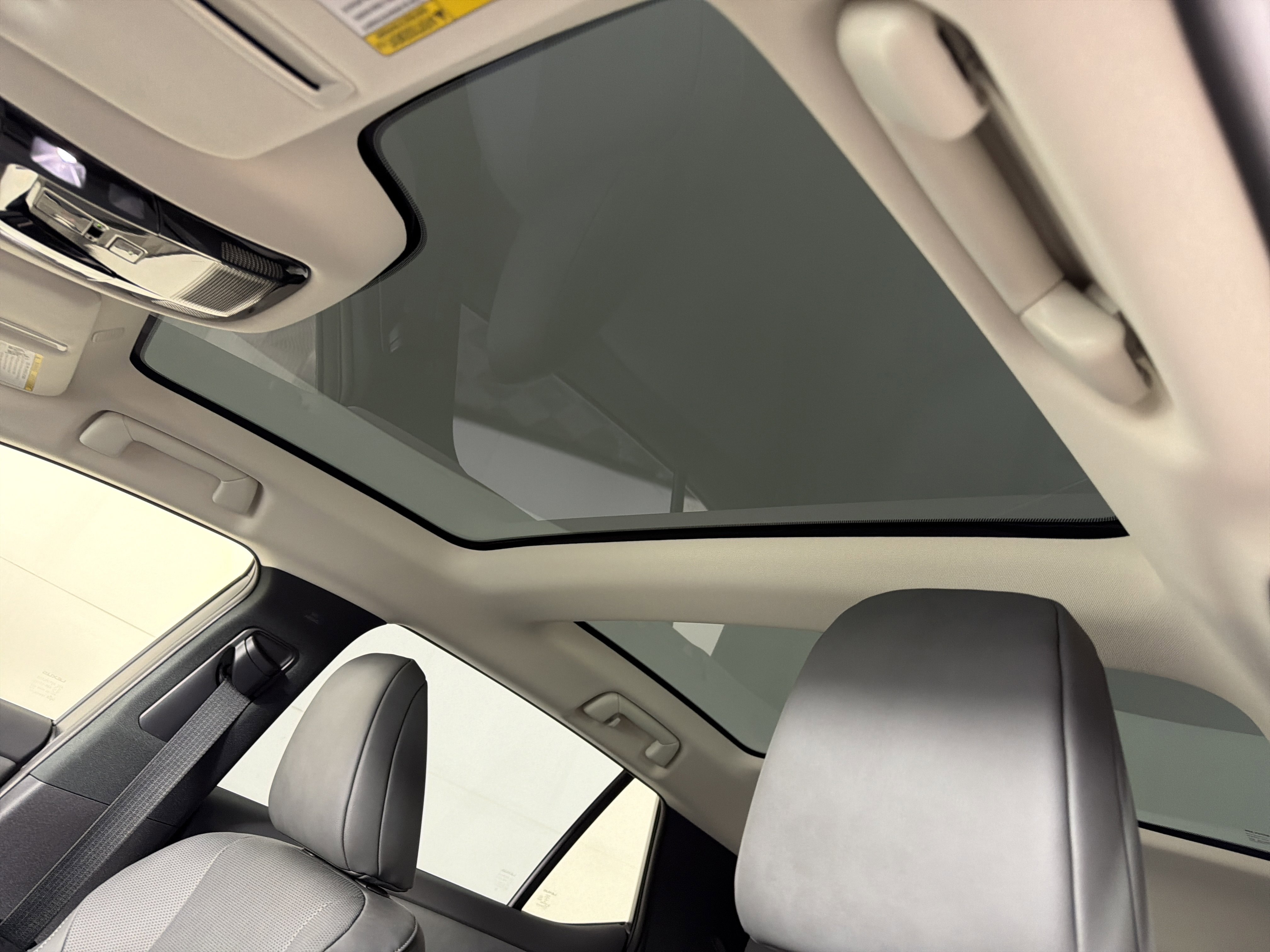 Used 2025 Lexus RZ 450e w/ Accessory Package (Z2) image 16