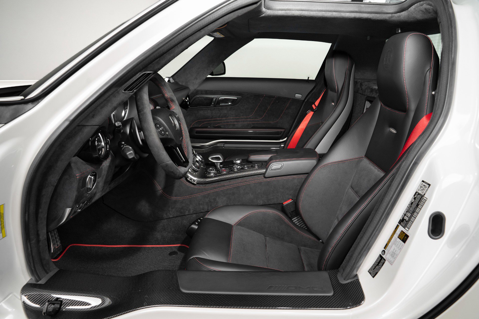 Used 2014 Mercedes-Benz SLS AMG Black Series image 28
