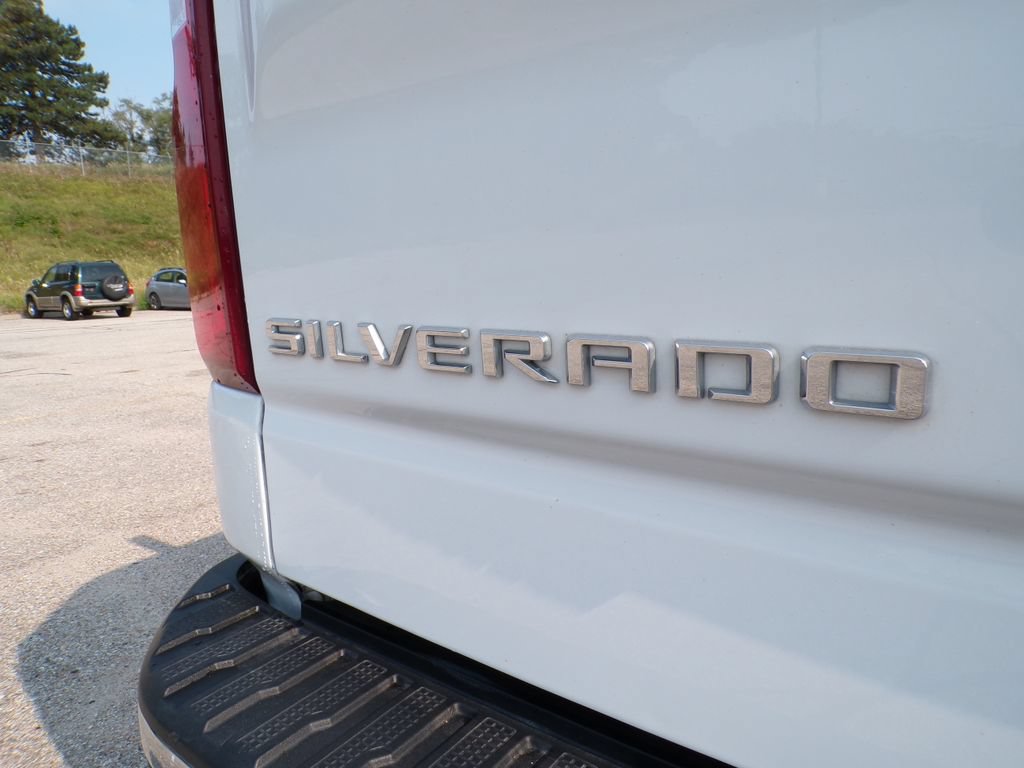 Used 2024 Chevrolet Silverado 1500 RST w/ Protection Package AWD/4WD image 15