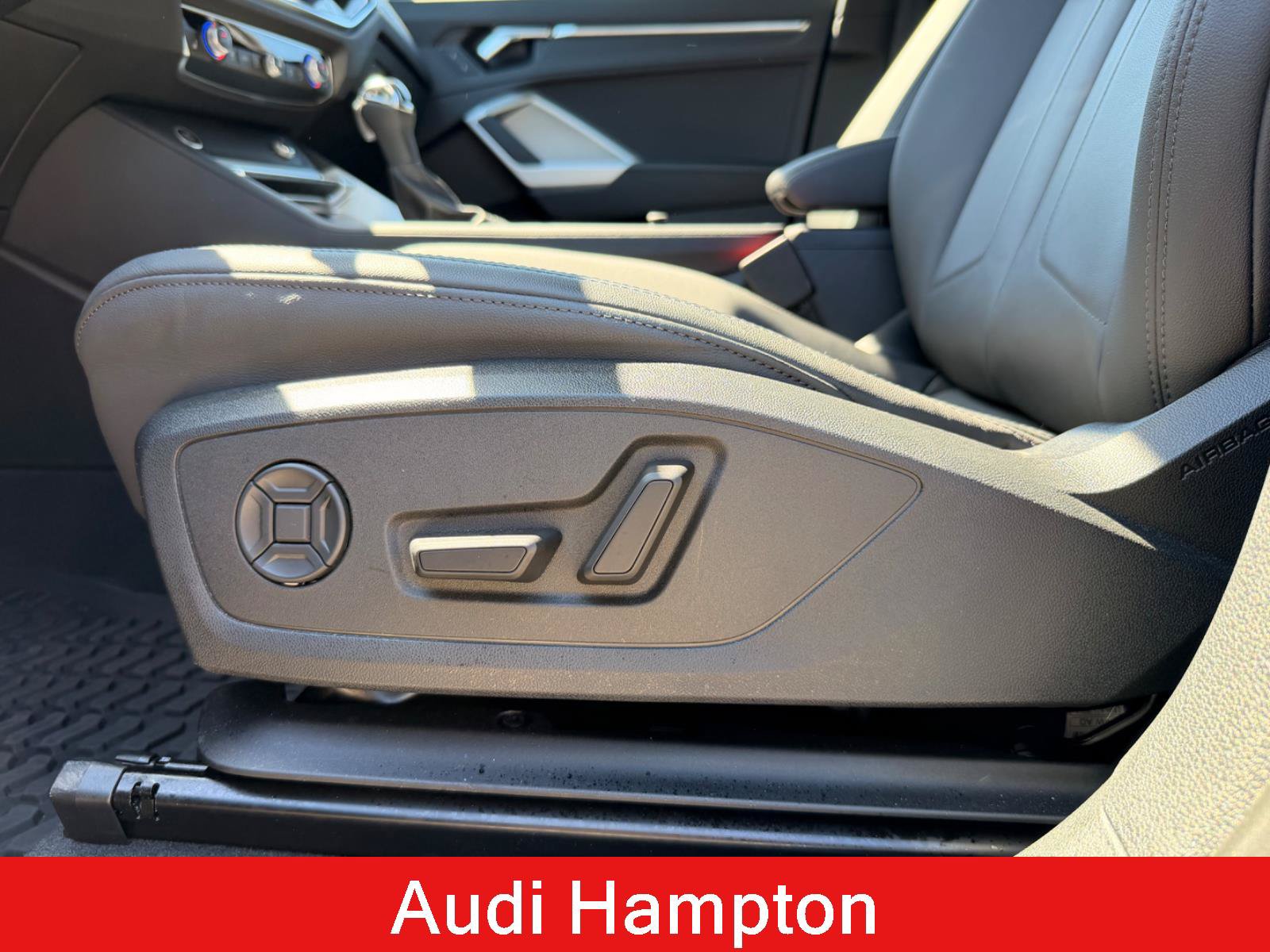 Used 2025 Audi Q3 2.0T Premium w/ Convenience Package AWD/4WD image 20