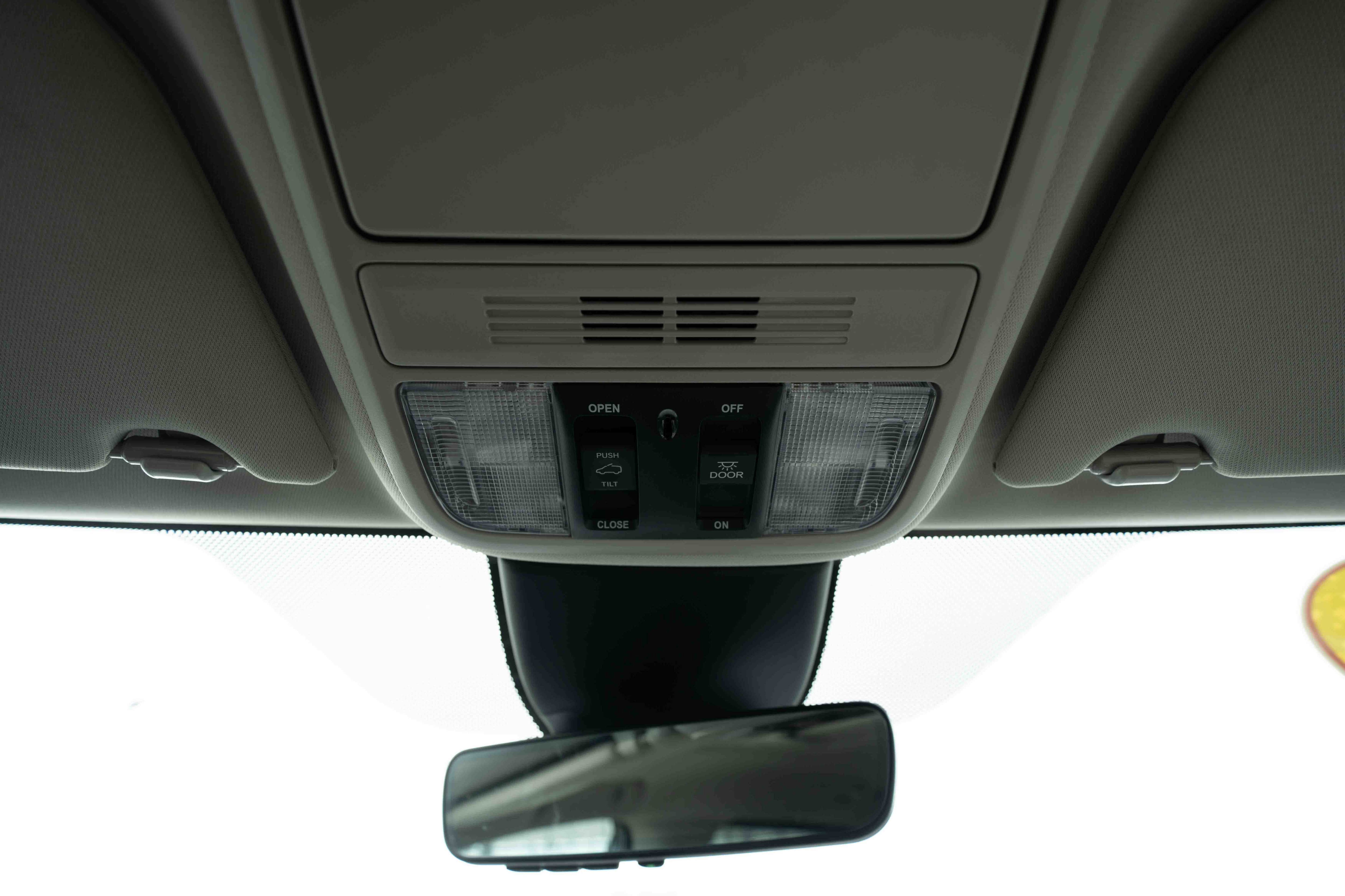 Certified 2025 Honda Odyssey EX-L image 18