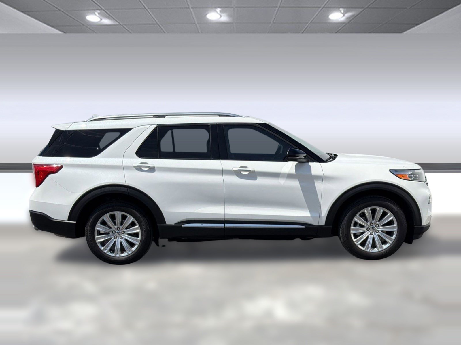 Used 2023 Ford Explorer Limited w/ Equipment Group 301A AWD/4WD image 7