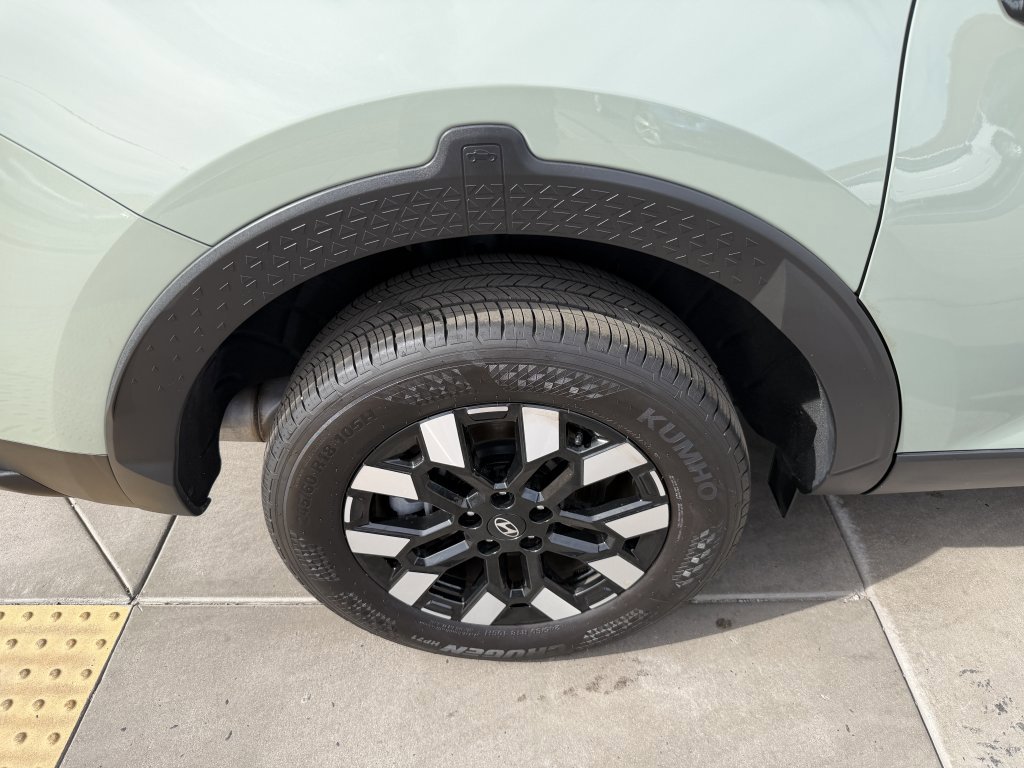 Used 2025 Hyundai Santa Cruz SEL image 15