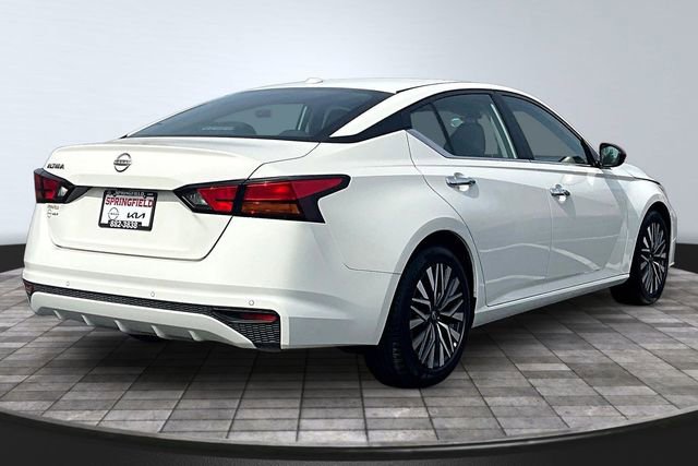 Used 2025 Nissan Altima 2.5 SV image 6