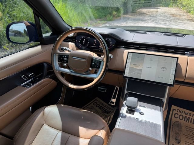 Used 2024 Land Rover Range Rover Long Wheelbase Autobiography AWD/4WD image 28