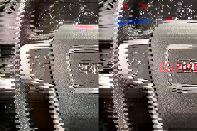 Certified 2022 GMC Terrain SLE w/ Driver Convenience Package image 22