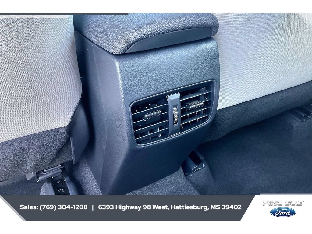 Used 2026 Toyota Corolla Cross L FWD image 25
