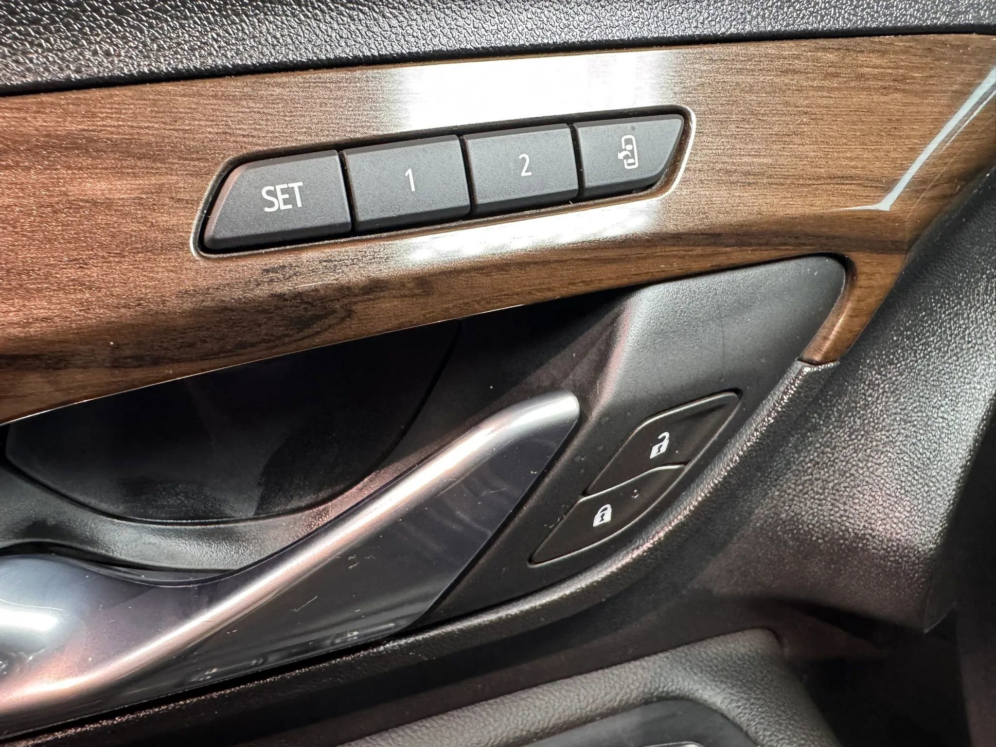 Used 2020 GMC Terrain Denali w/ GMC Pro Grade Package image 23