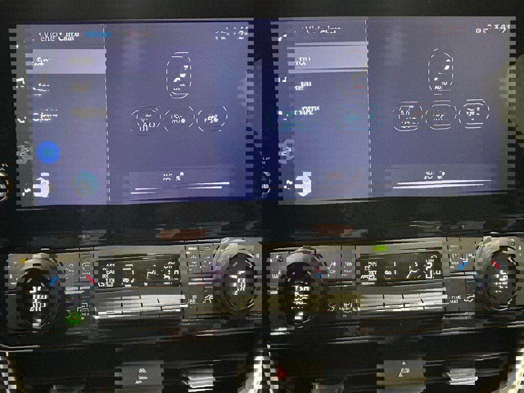 Used 2025 Toyota Grand Highlander AWD image 31