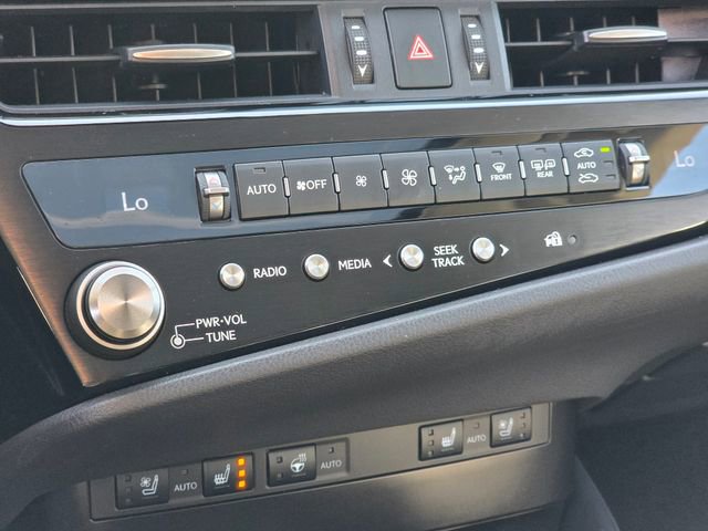 Used 2024 Lexus ES 300h w/ Premium Package image 25