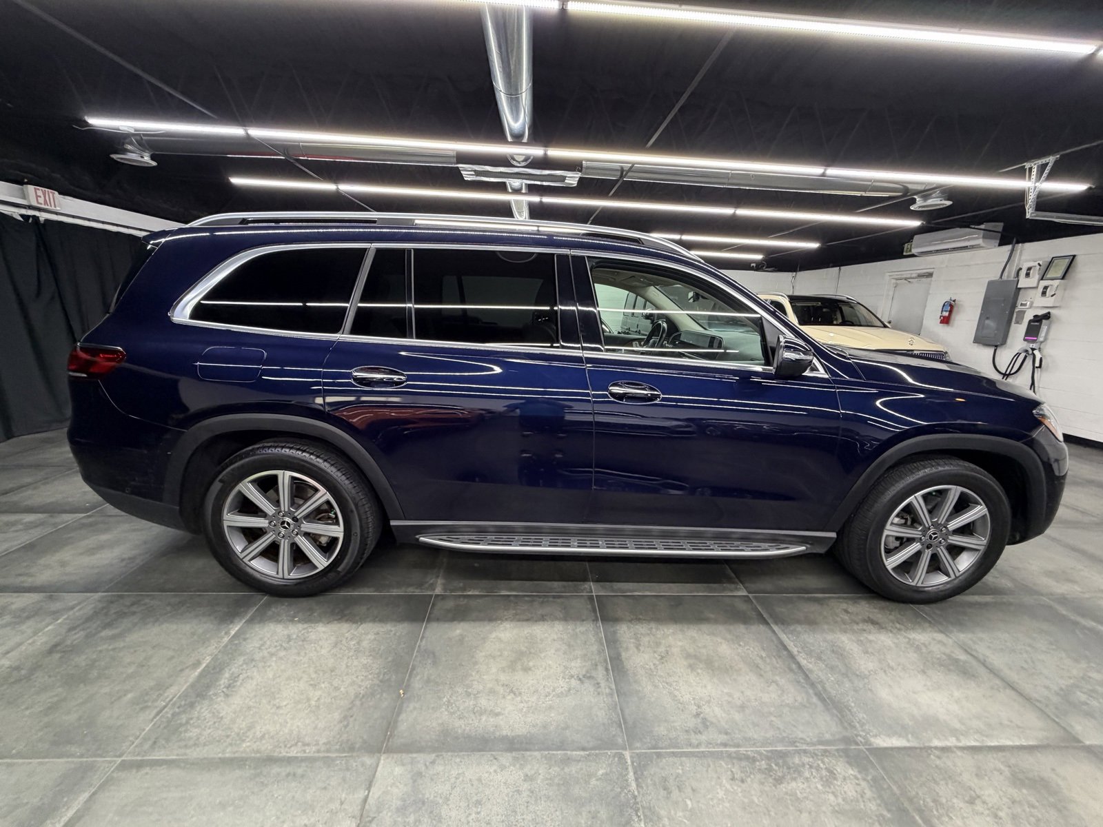 Used 2022 Mercedes-Benz GLS 450 GLS 450 image 8