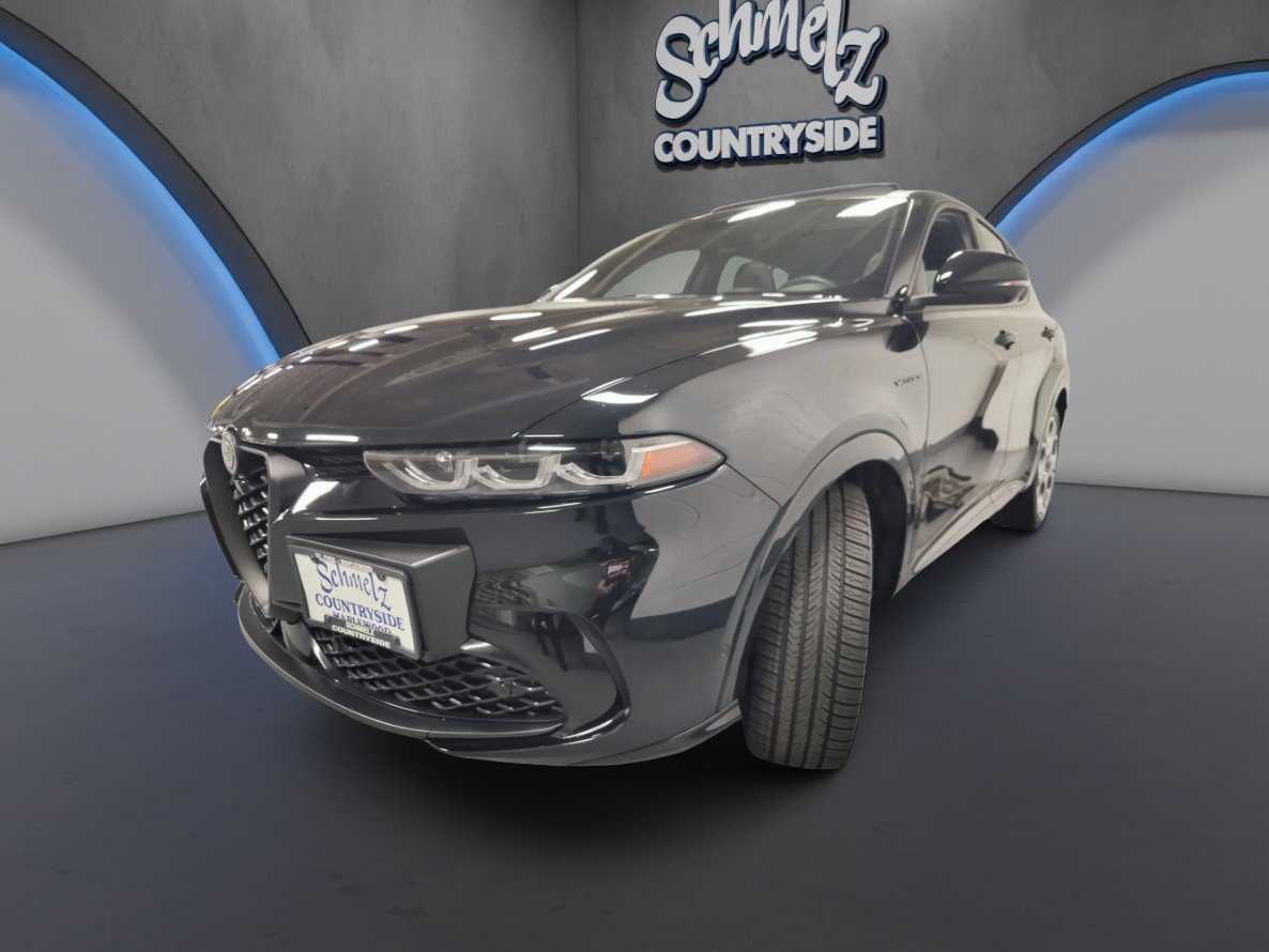 Used 2025 Alfa Romeo Tonale w/ Premium Package AWD/4WD image 10