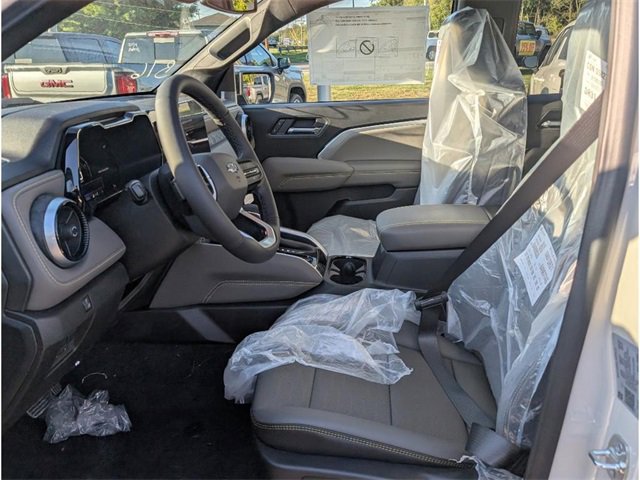 New 2026 Chevrolet Colorado ZR2 w/ Technology Package image 15