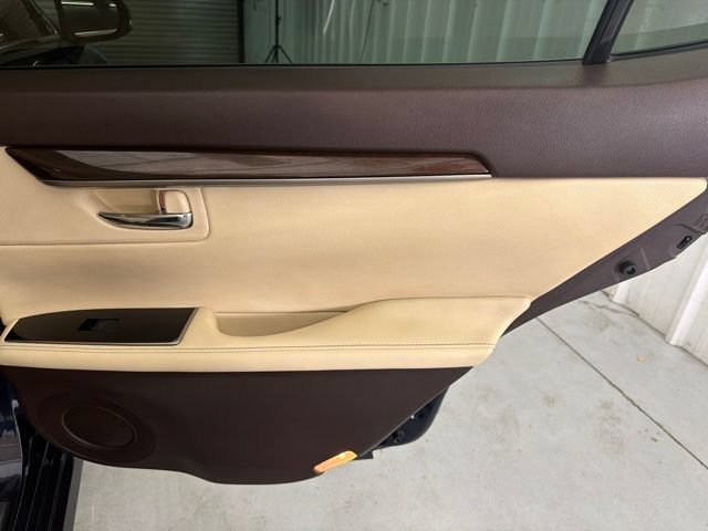 Used 2018 Lexus ES 350 w/ Luxury Package w/Wood Trim FWD image 19