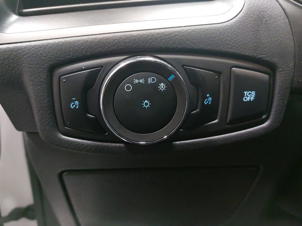 Used 2024 Ford Edge SEL image 49