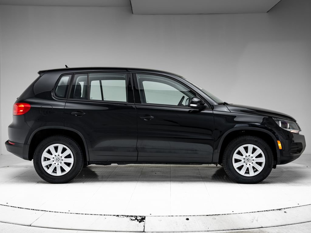 Used 2013 Volkswagen Tiguan S image 29