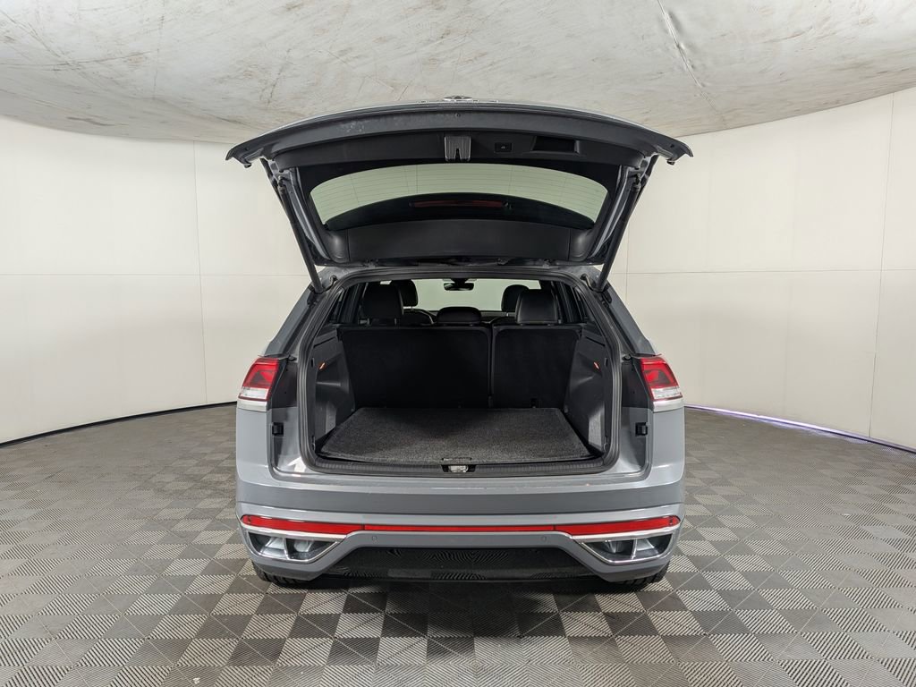 Used 2022 Volkswagen Atlas Cross Sport SEL R-Line image 9