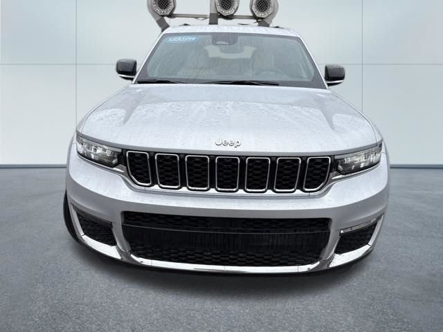 Used 2025 Jeep Grand Cherokee L Limited image 6