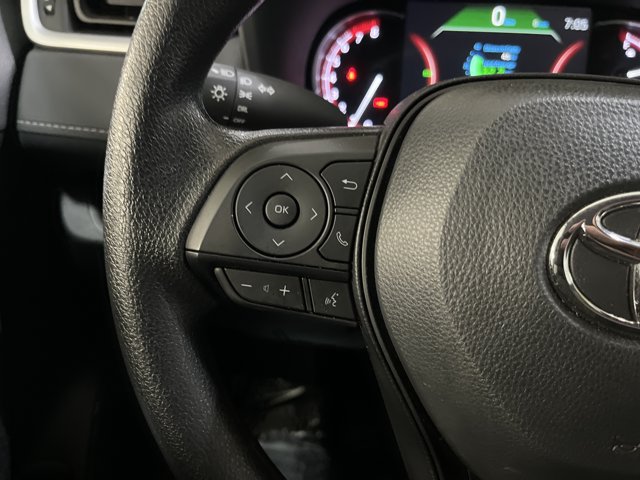 Used 2025 Toyota RAV4 LE FWD image 27