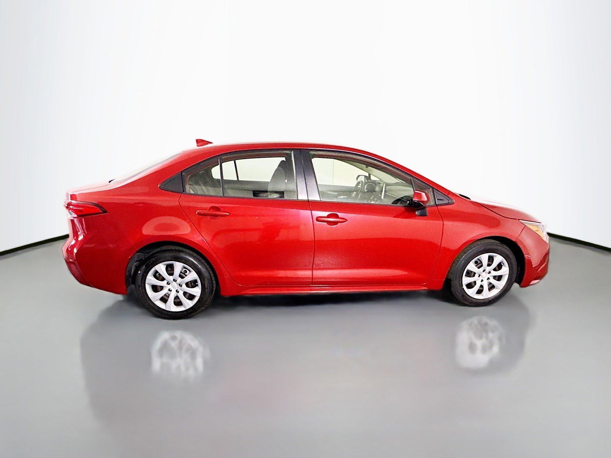Used 2021 Toyota Corolla LE FWD image 11