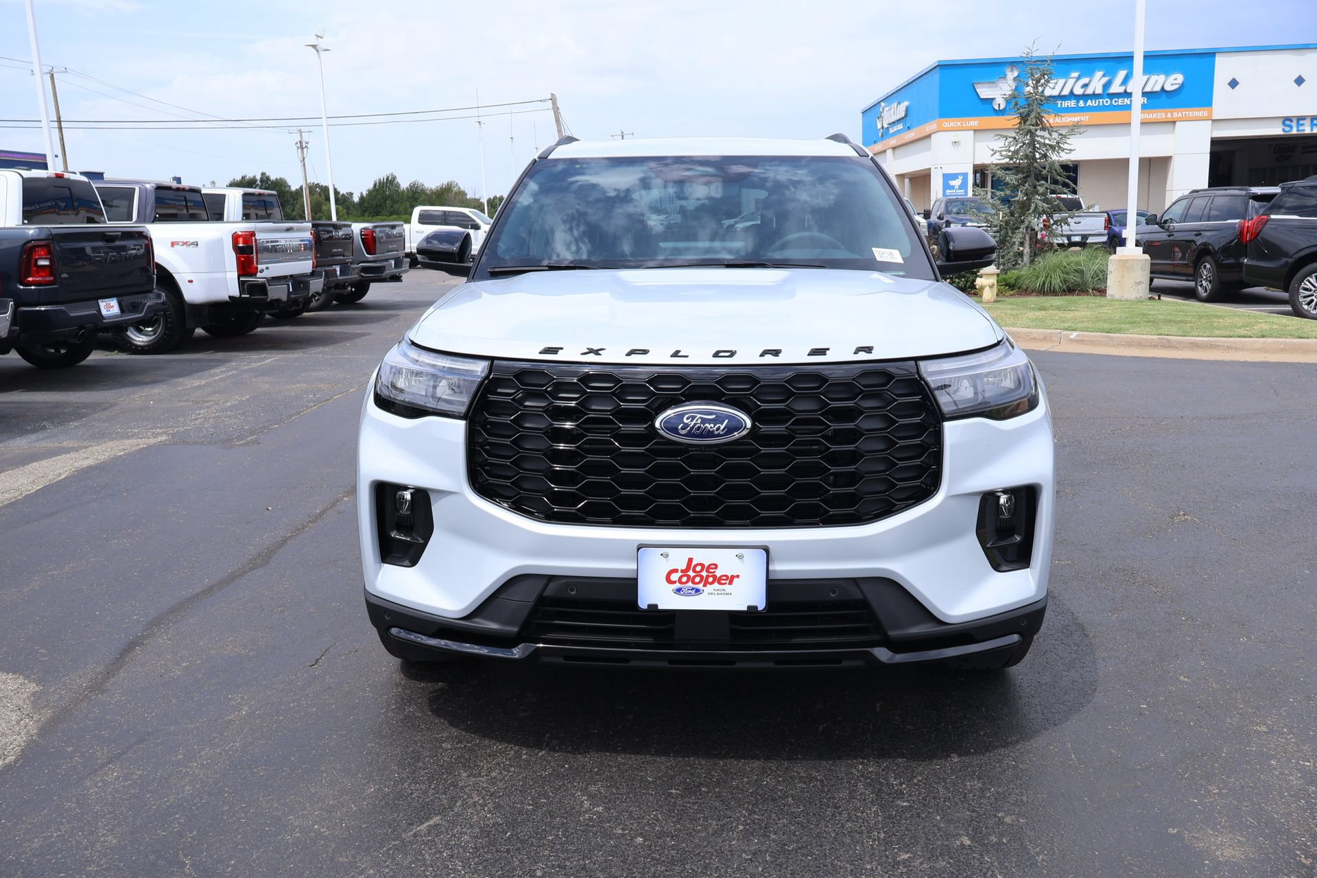 New 2026 Ford Explorer ST-Line w/ ST-Line Street Pack AWD/4WD image 10