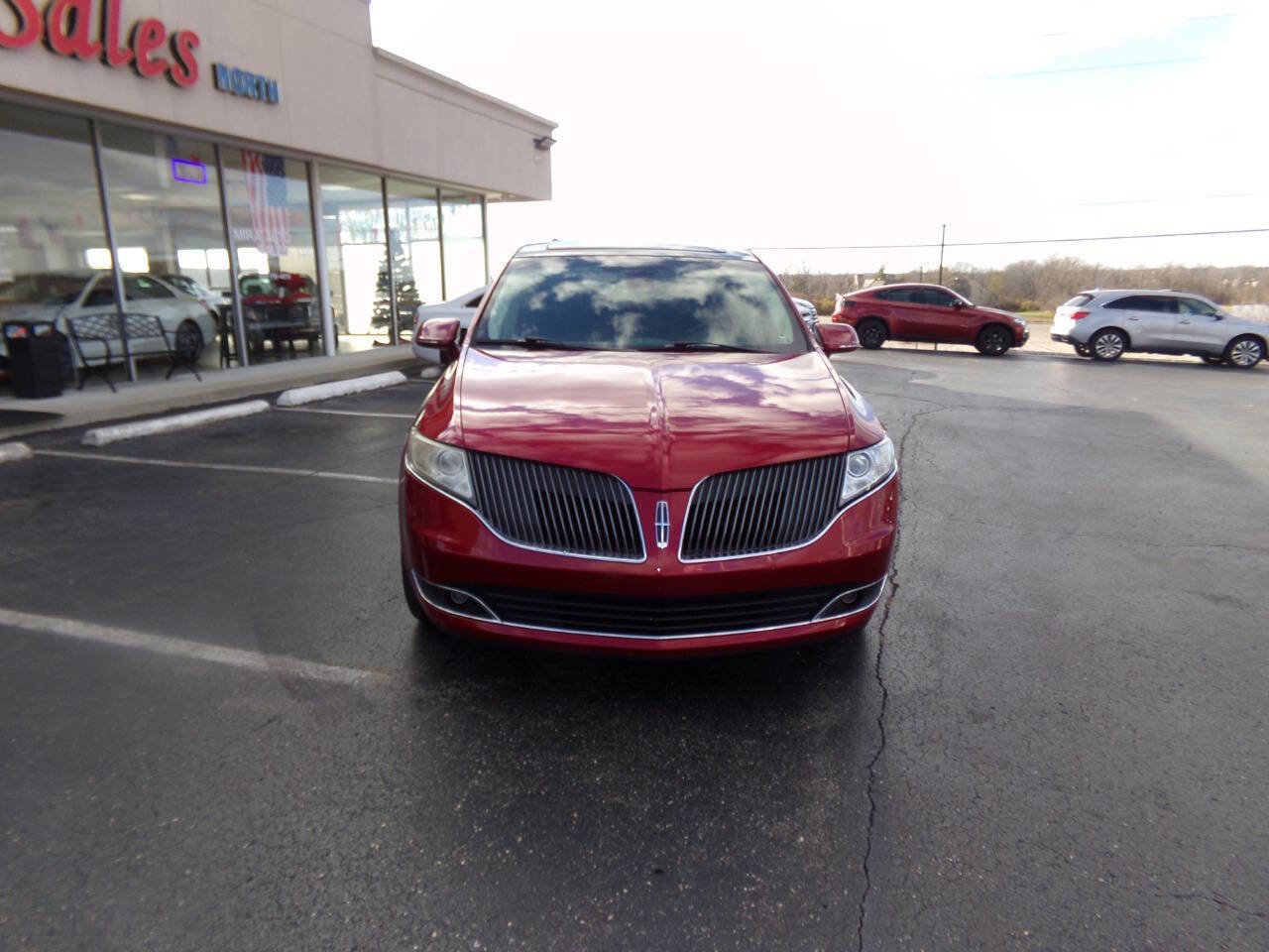 Used 2014 Lincoln MKT AWD w/ Equipment Group 201A image 4