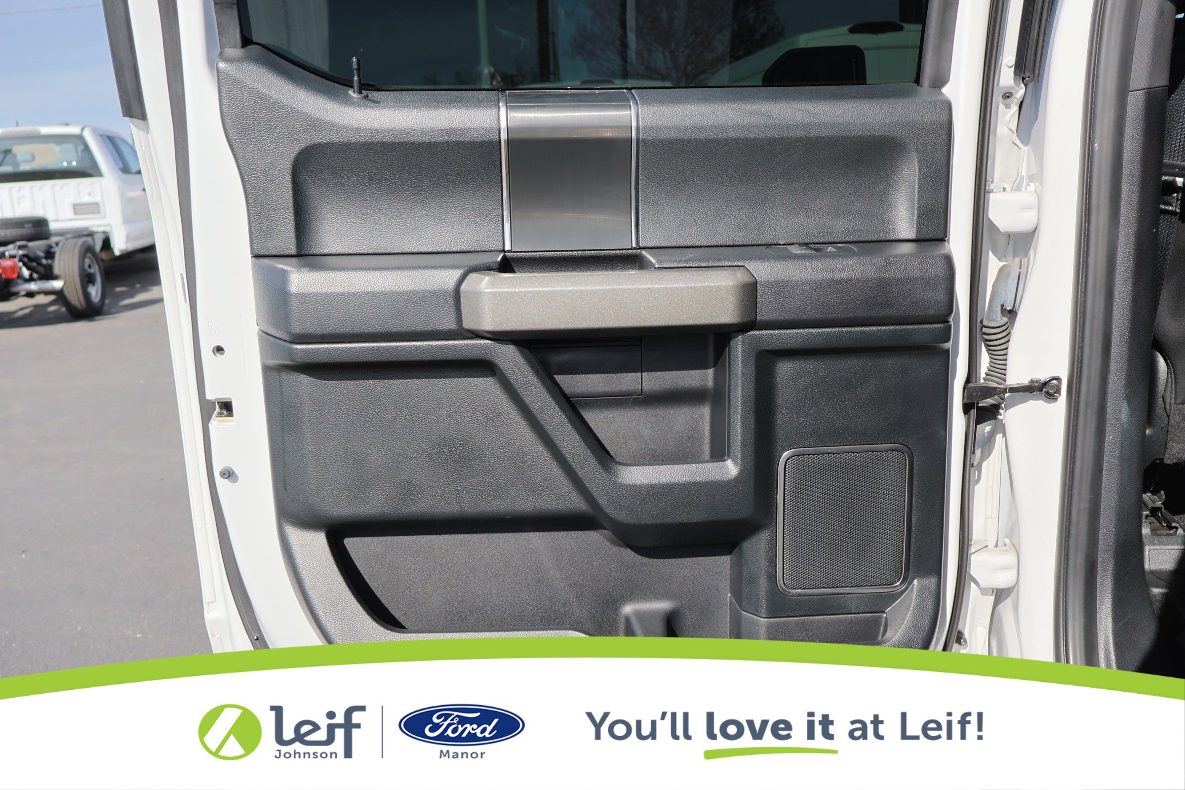 Used 2019 Ford F150 Raptor w/ Equipment Group 802A Luxury image 26