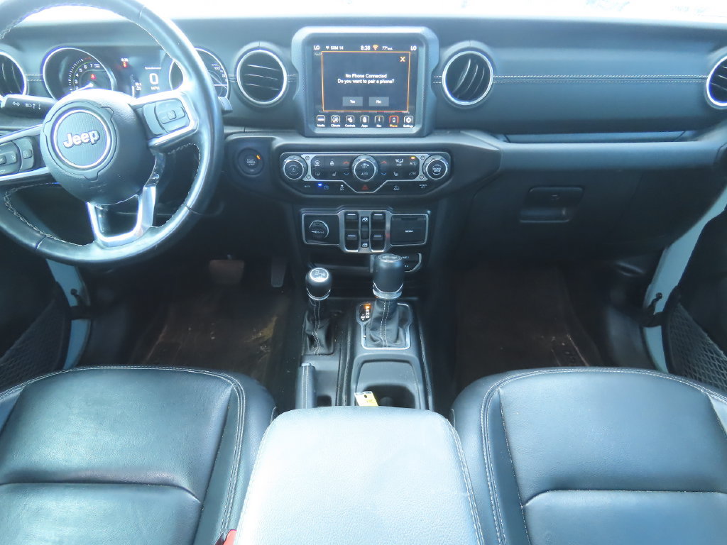 Used 2023 Jeep Wrangler Unlimited Sahara w/ Cold Weather Group AWD/4WD image 7