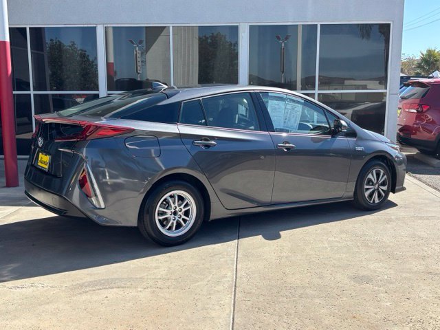 Used 2019 Toyota Prius Prime Plus w/ Carpet Mat Package FWD image 3