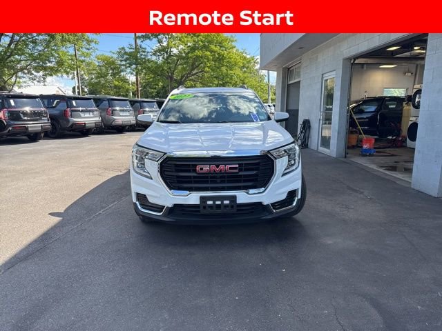 Used 2022 GMC Terrain SLE w/ Driver Convenience Package image 6