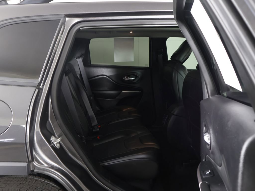 Used 2022 Jeep Cherokee Limited image 33