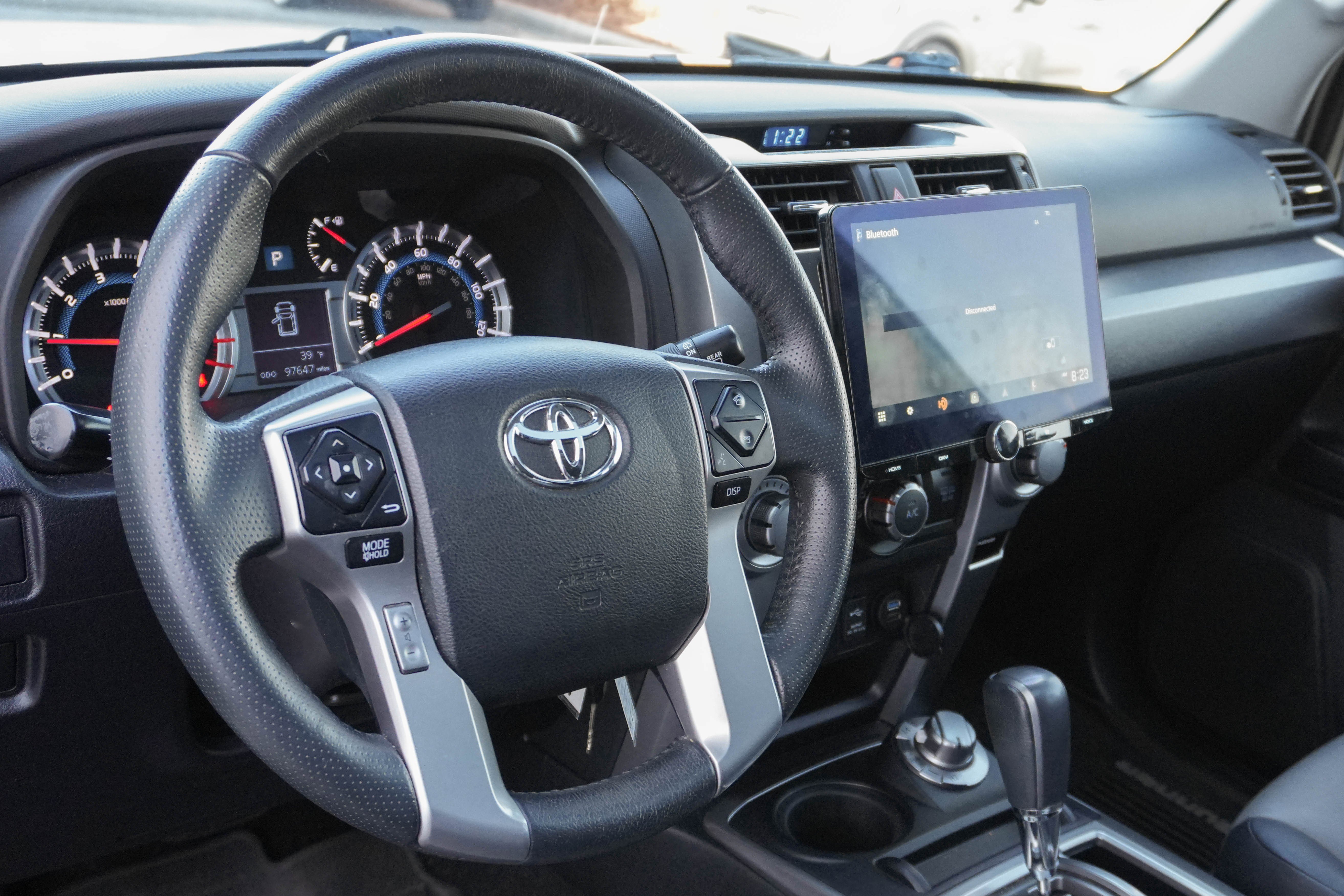 Used 2018 Toyota 4Runner SR5 Premium image 6