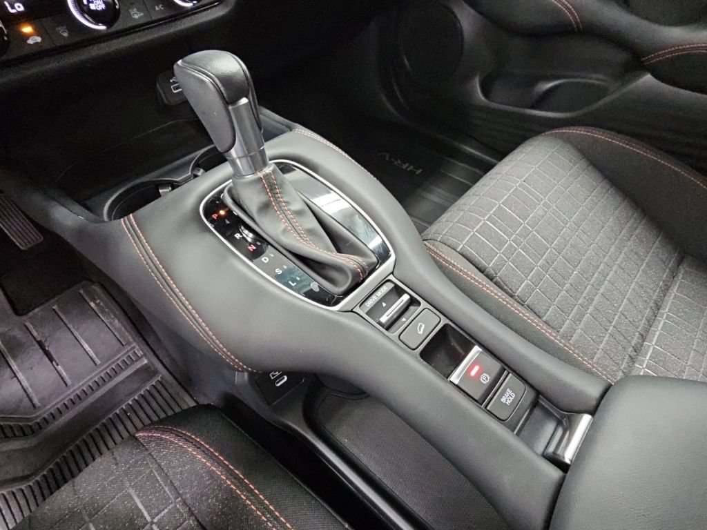 Used 2025 Honda HR-V Sport image 18