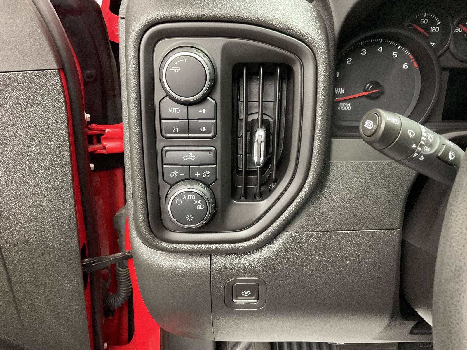 Certified 2023 Chevrolet Silverado 1500 Custom Trail Boss AWD/4WD image 13