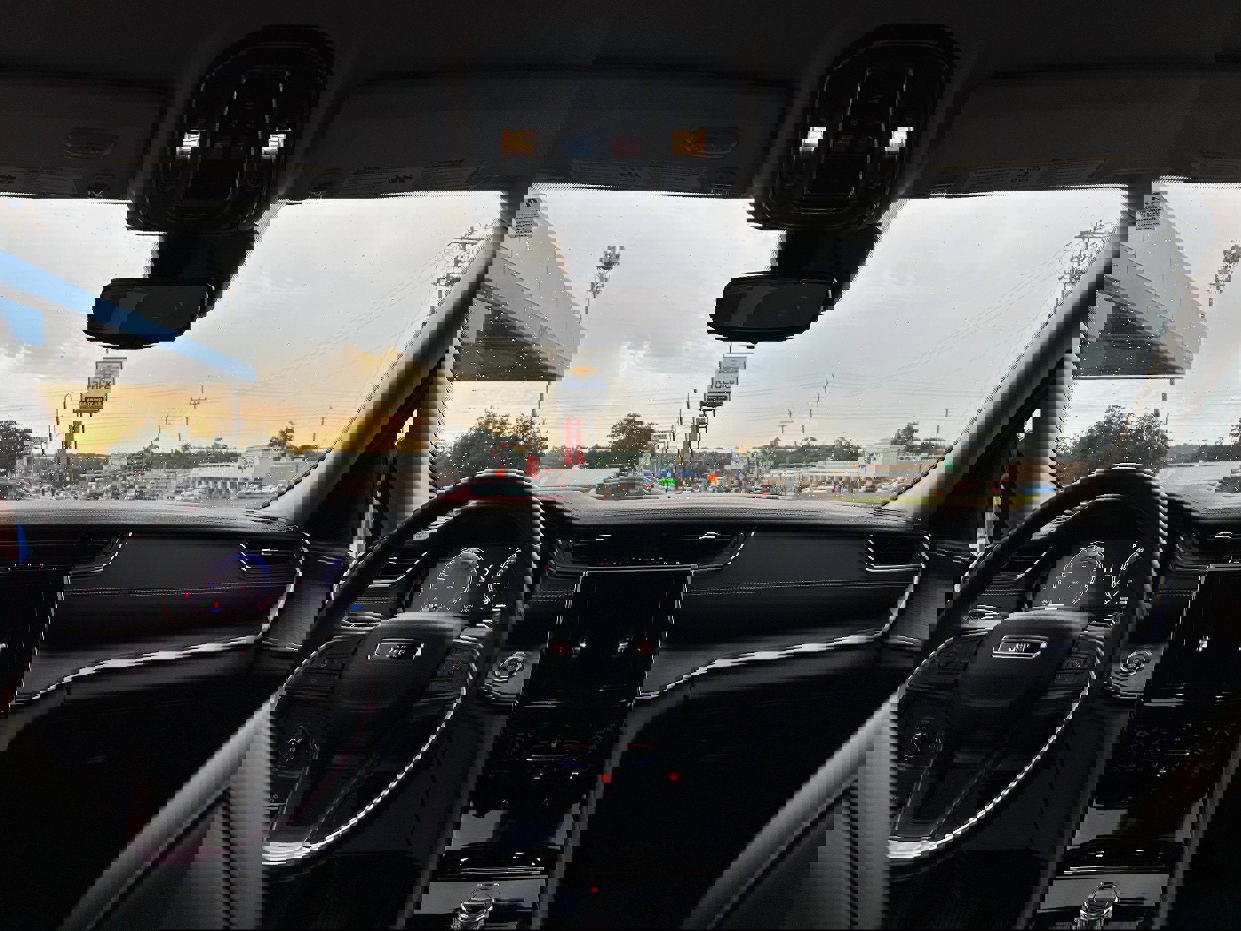 Used 2022 Jeep Grand Cherokee Limited image 24