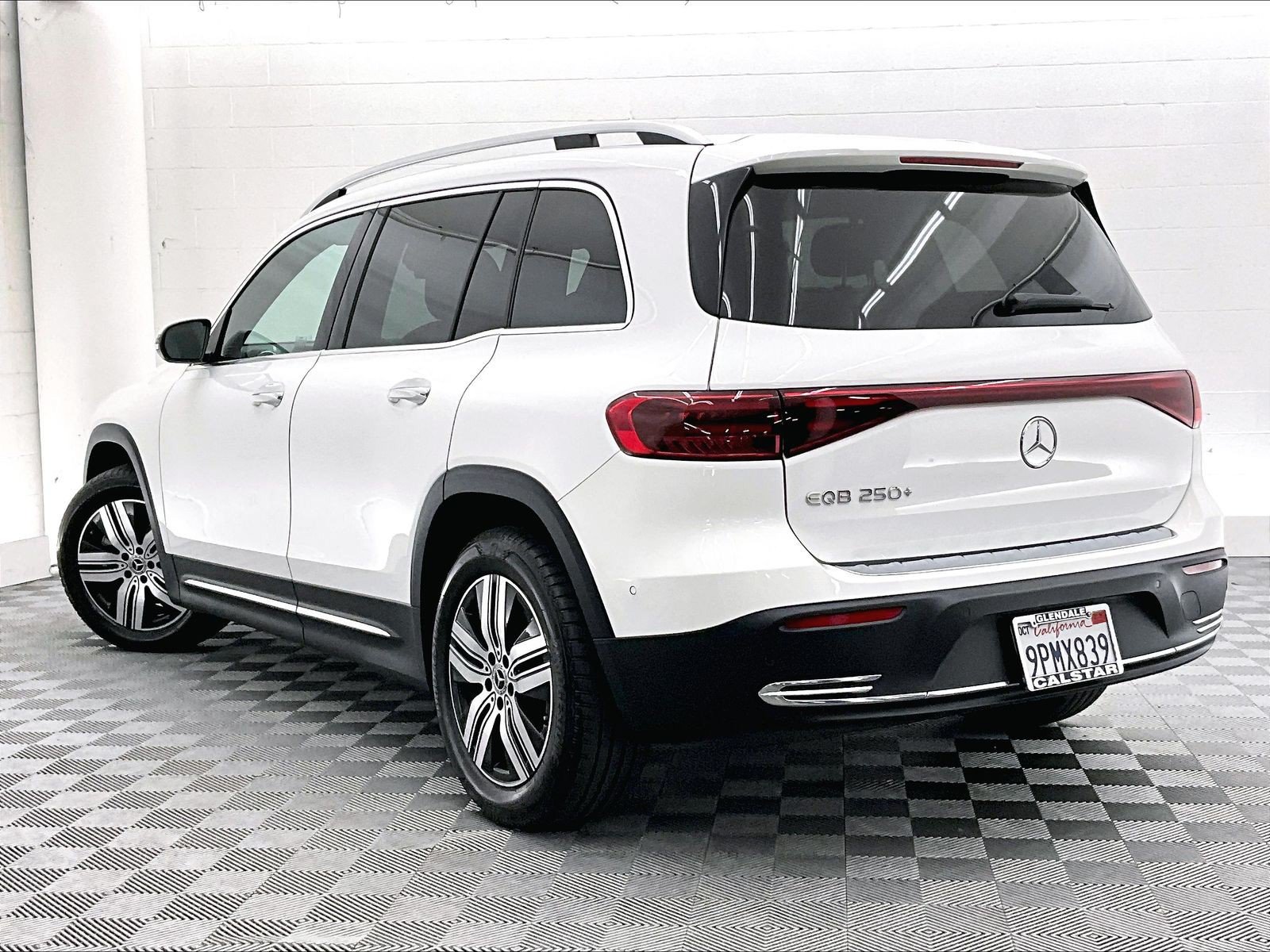 Certified 2024 Mercedes-Benz EQB 250+ image 10