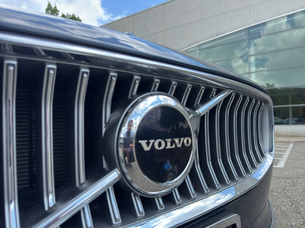 Used 2023 Volvo S90 B6 Plus AWD/4WD image 3