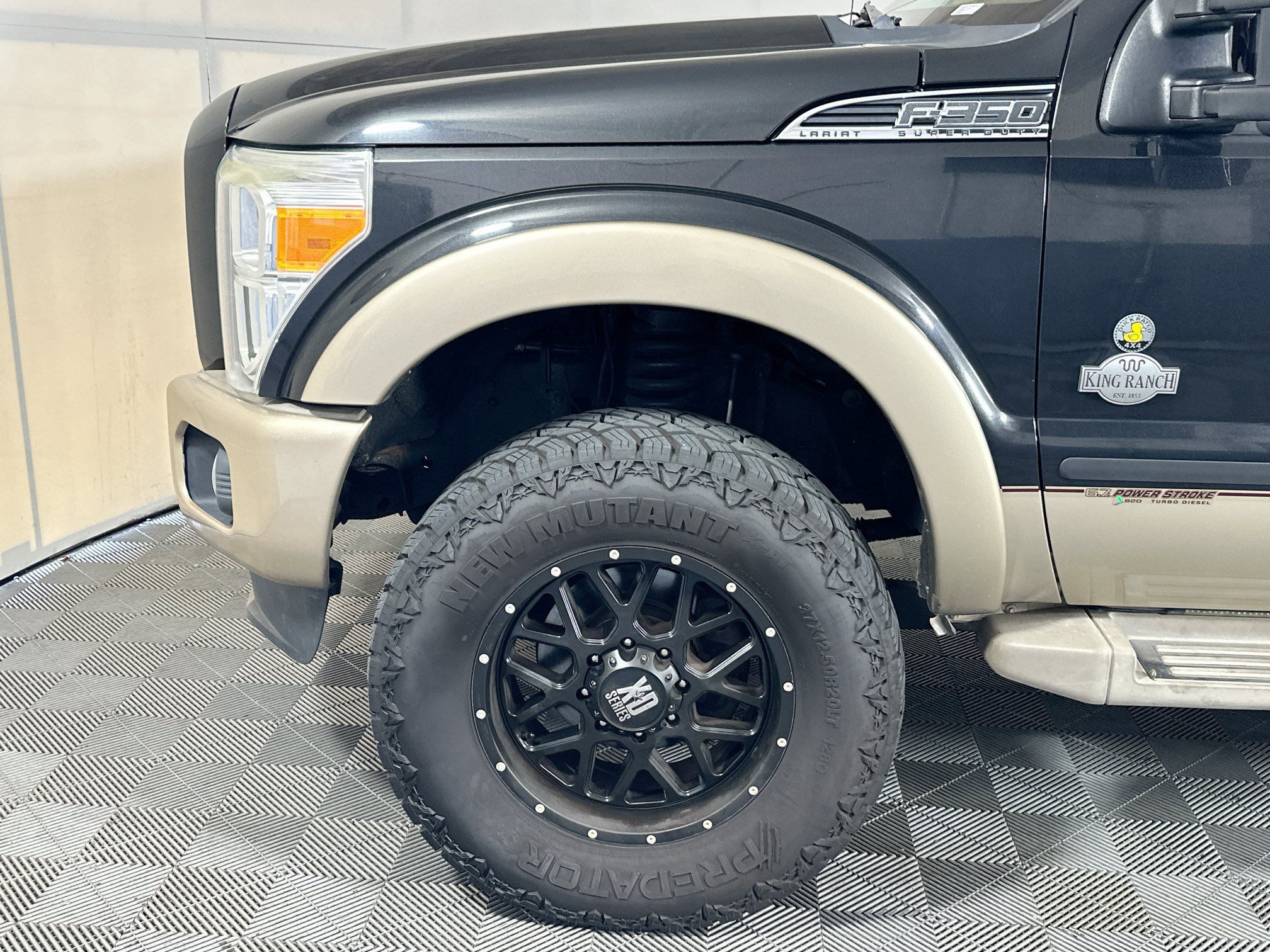 Used 2014 Ford F350 King Ranch w/ Snow Plow Prep Package AWD/4WD image 11