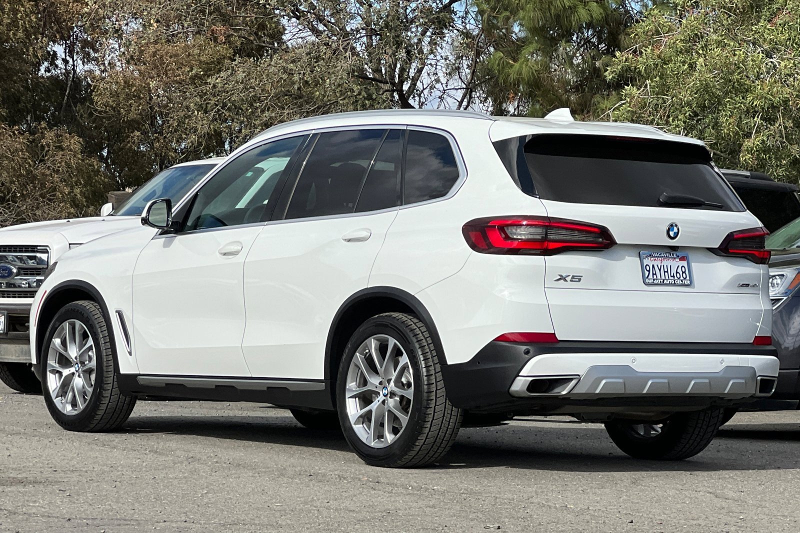 Used 2022 BMW X5 xDrive40i w/ Parking Assistance Package image 6