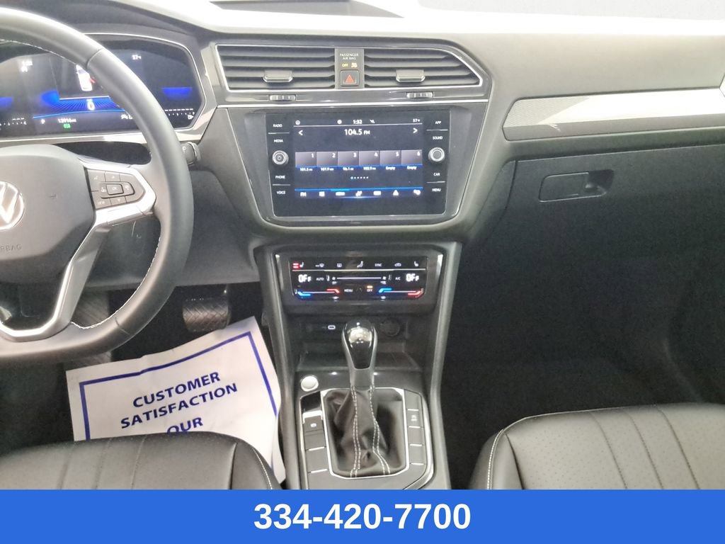 Used 2023 Volkswagen Tiguan SE image 13