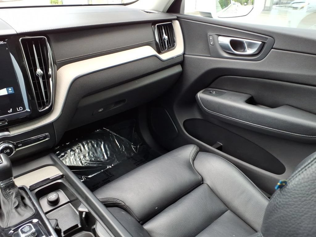 Used 2018 Volvo XC60 T5 Inscription w/ Vision Package AWD/4WD image 21