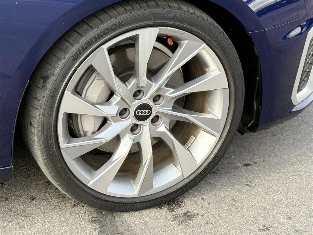 Used 2022 Audi A4 2.0T Premium Plus w/ Premium Plus Package image 9