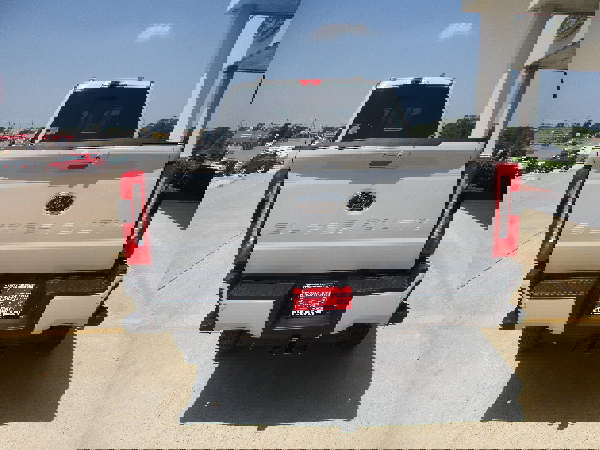 New 2025 Ford F250 Lariat w/ Lariat Ultimate Package image 3