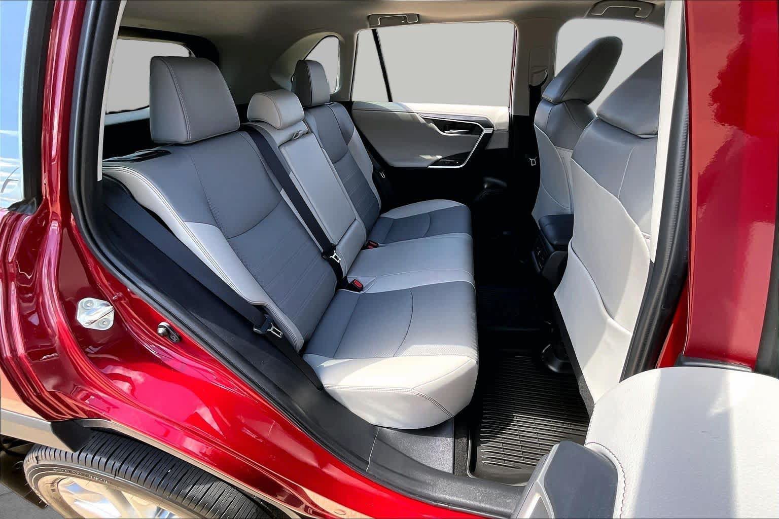 Used 2023 Toyota RAV4 Limited w/ Limited Grade Weather Package AWD/4WD image 19