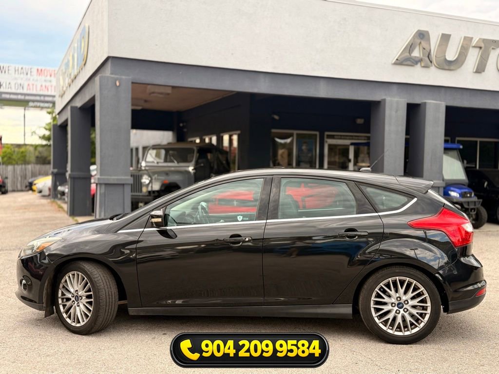 Used 2014 Ford Focus Titanium FWD image 4