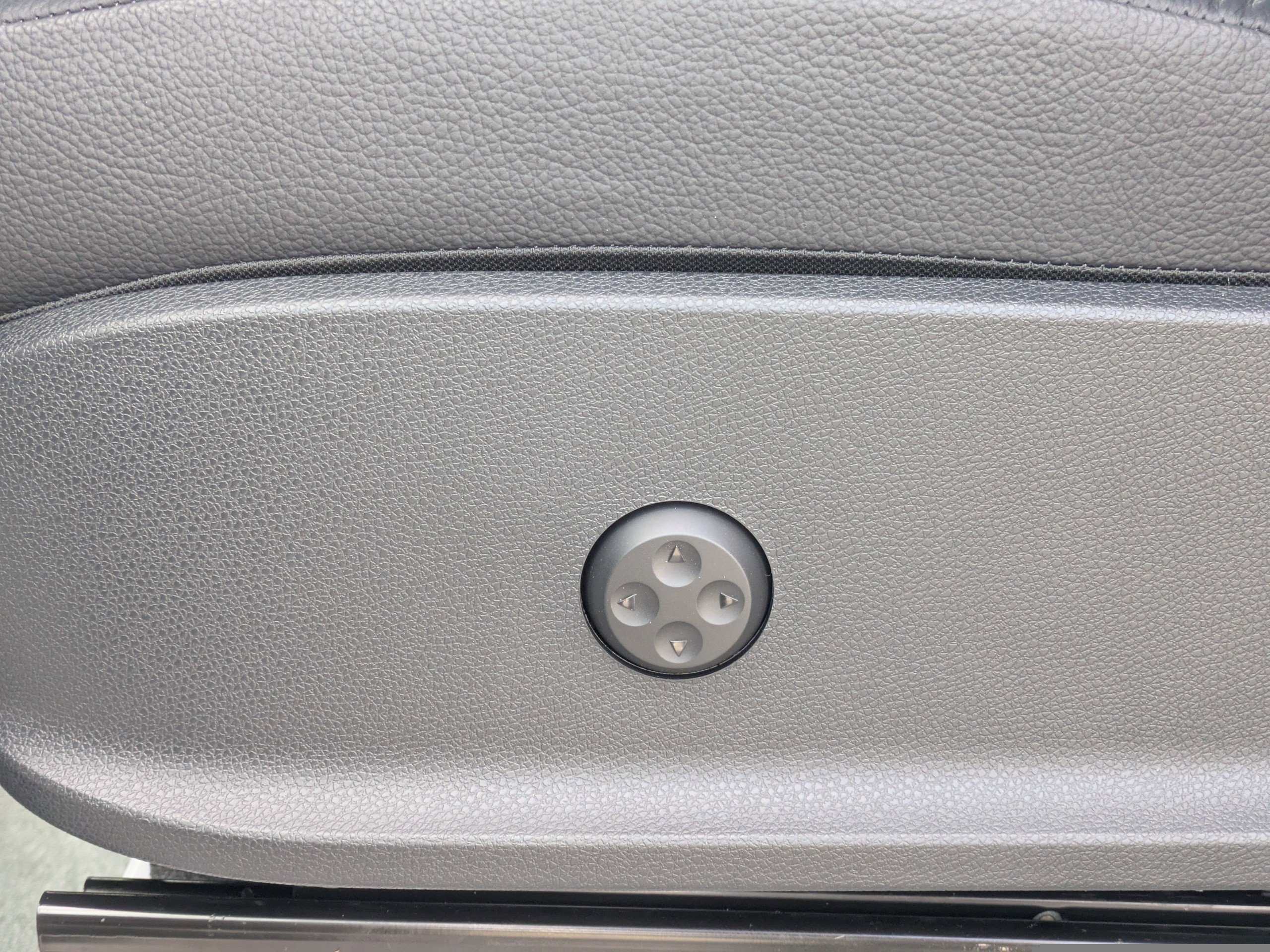 New 2026 Mercedes-Benz Sprinter 144 Cargo image 24