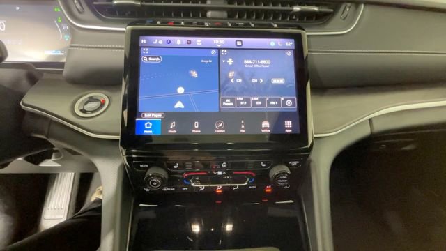 Used 2024 Jeep Grand Cherokee Limited 4xe AWD/4WD image 31