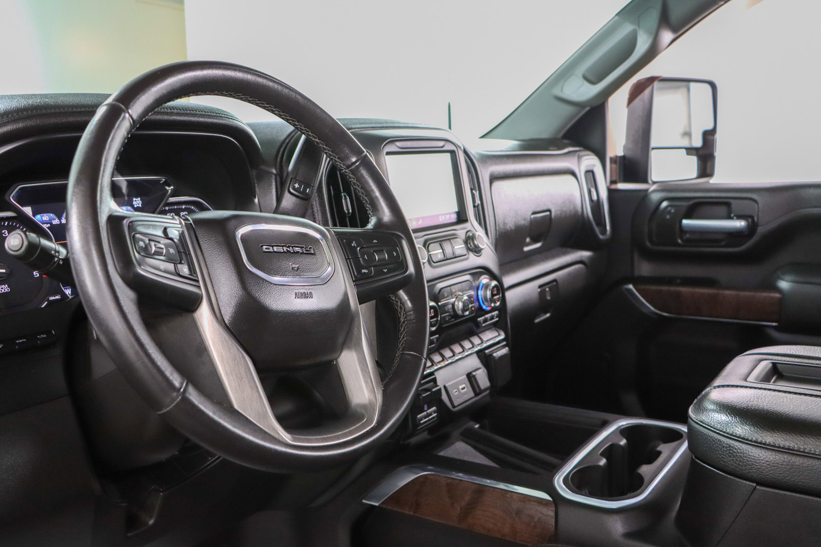 Used 2021 GMC Sierra 2500 Denali w/ Denali Ultimate Package AWD/4WD image 26